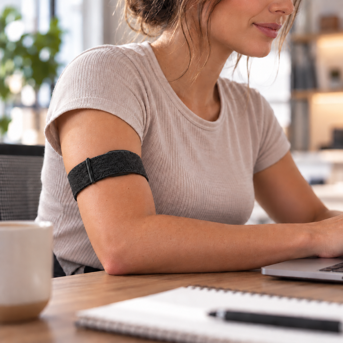 SYNCRBAND black SoftLoop Strap armband for Hume 2.0 — view 4; device not included
